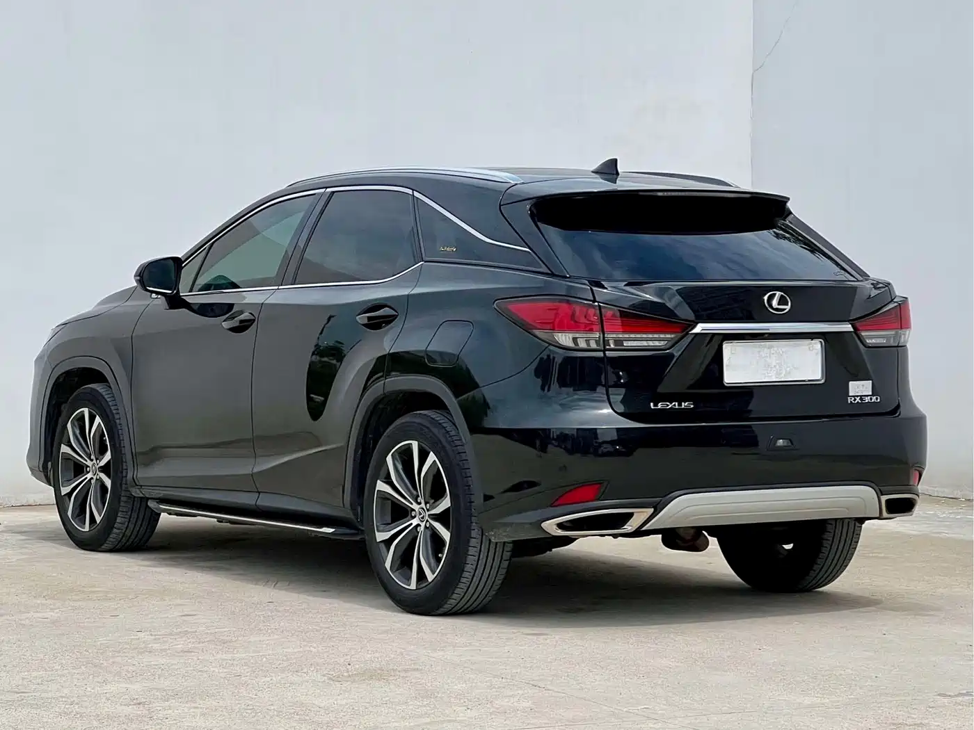 Фото 2 - Lexus RX