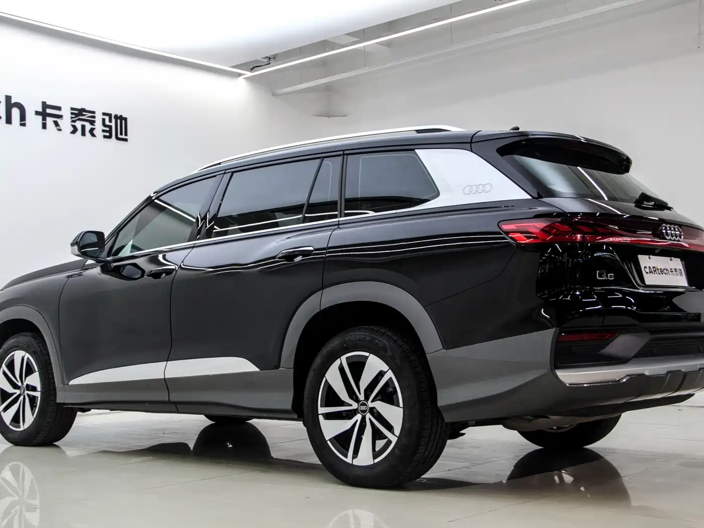 Audi Q6 2024 40 TFSI quattro Cloud View Yulin Package 7-seater фото 12