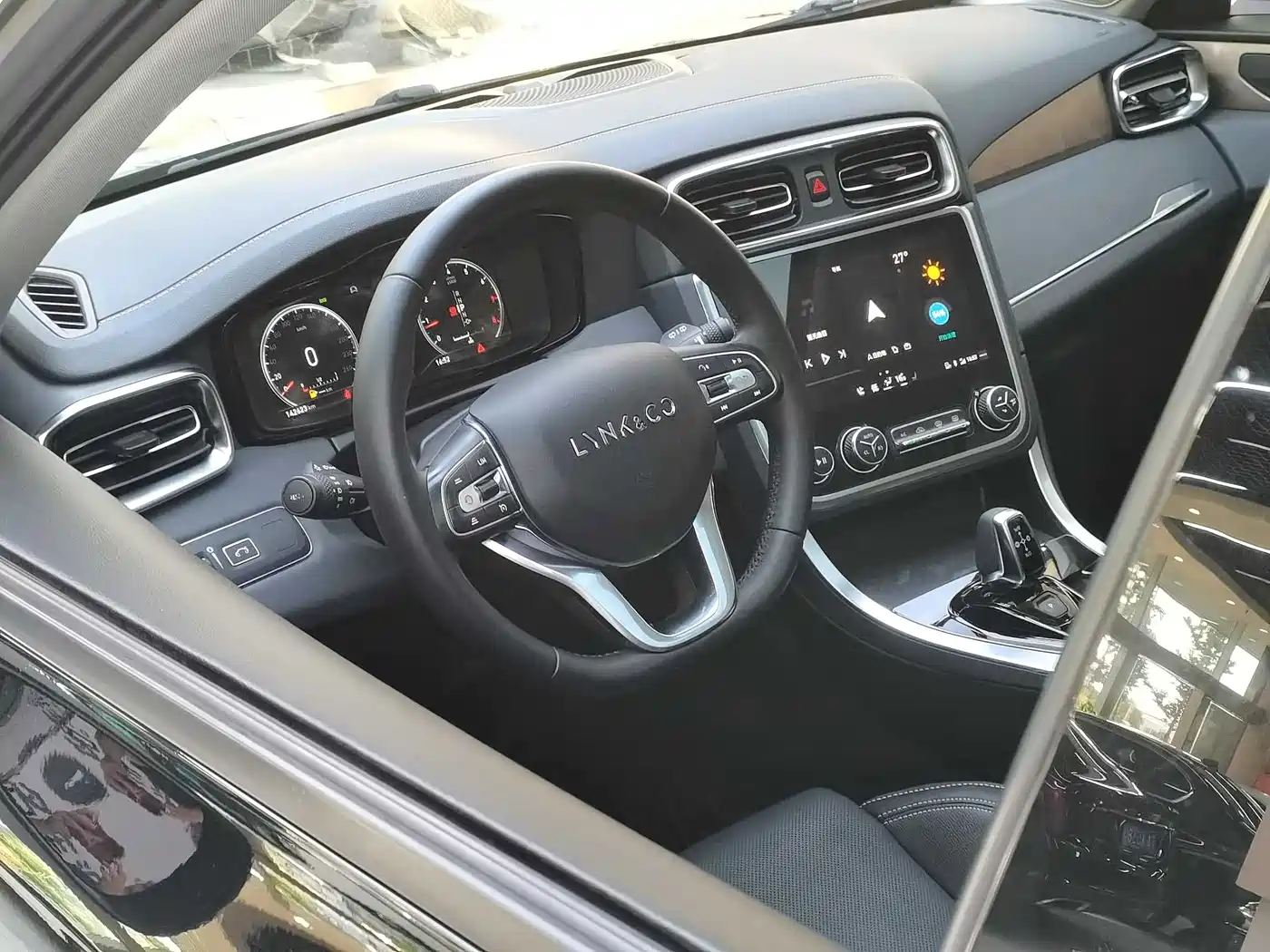 Lynk & Co 01 2019 2.0T 2WD Pro Edition China V фото 8