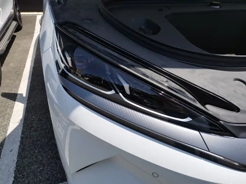 BYD Qin L 2025 EV 545KM Superior фото 13