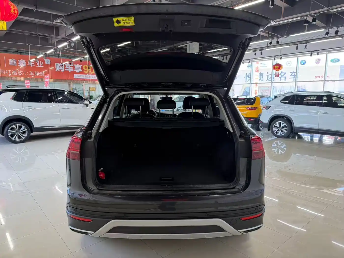 Volkswagen Tayron 2022 280TSI 2WD Luxury Smart Connect Edition фото 16