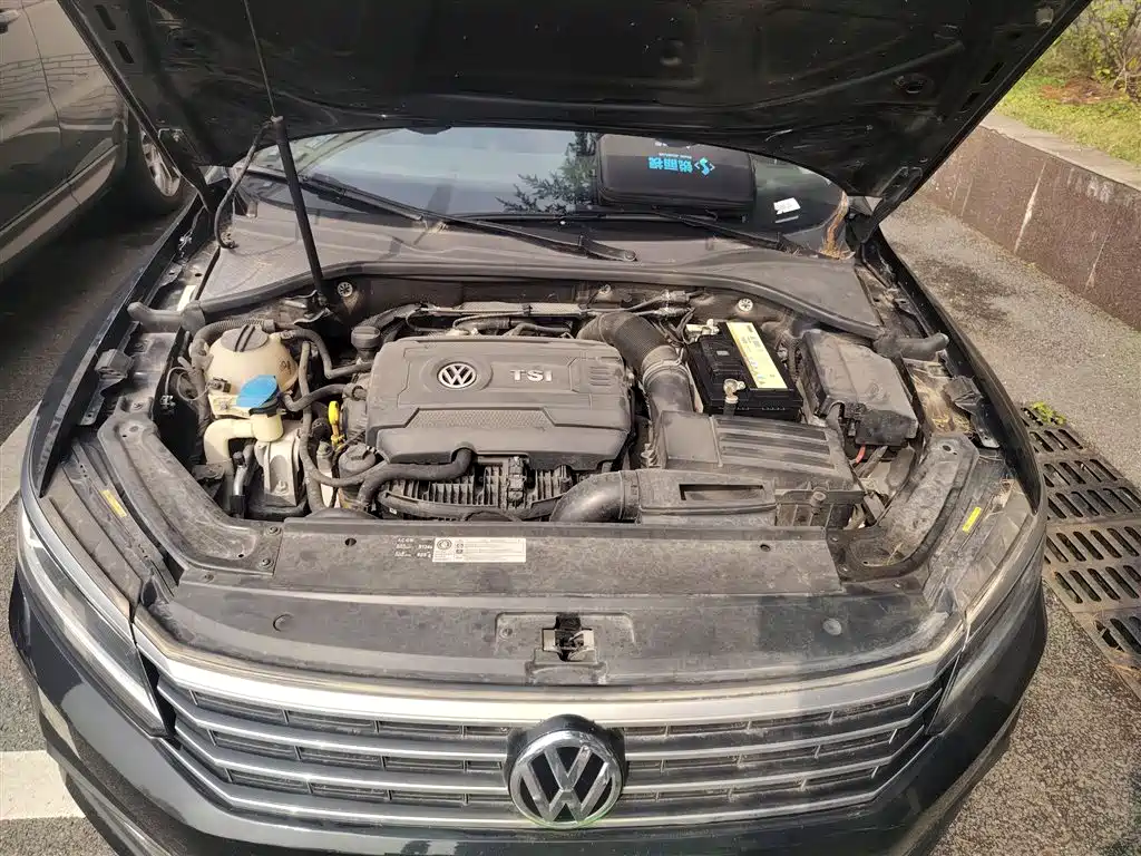 Volkswagen Passat 2017 330TSI DSG Prestige фото 11