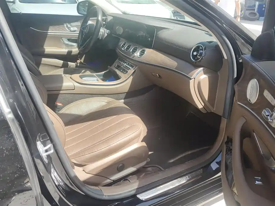 Mercedes-Benz E-Class 2023 Facelift E 300 L Premium фото 8