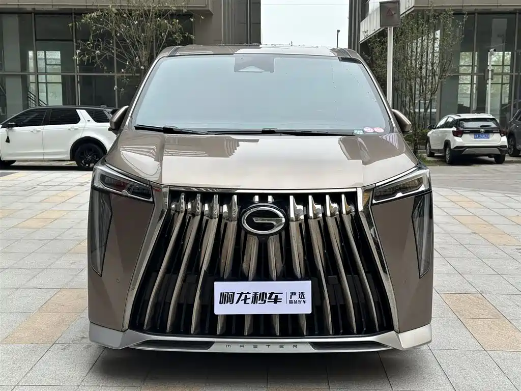 GAC TRUMPCHI M8