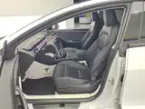Фото 9 - Tesla Model 3