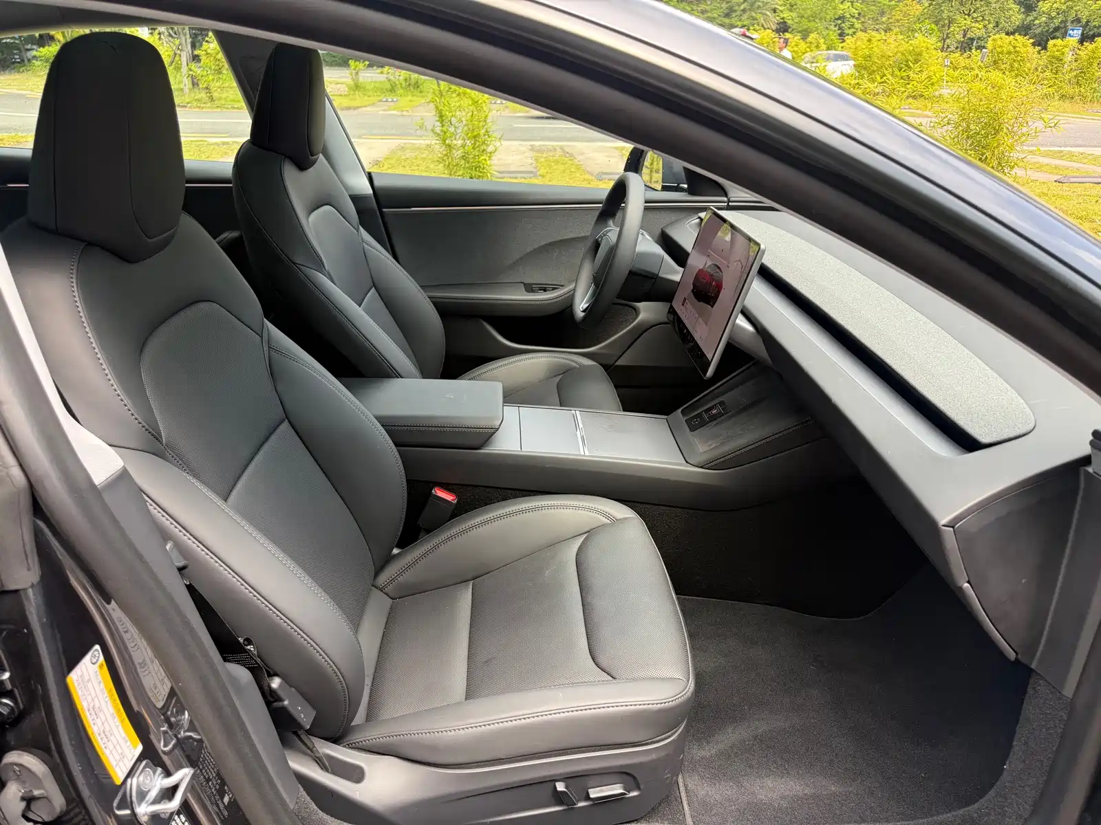 Photo 14 - Tesla Model 3