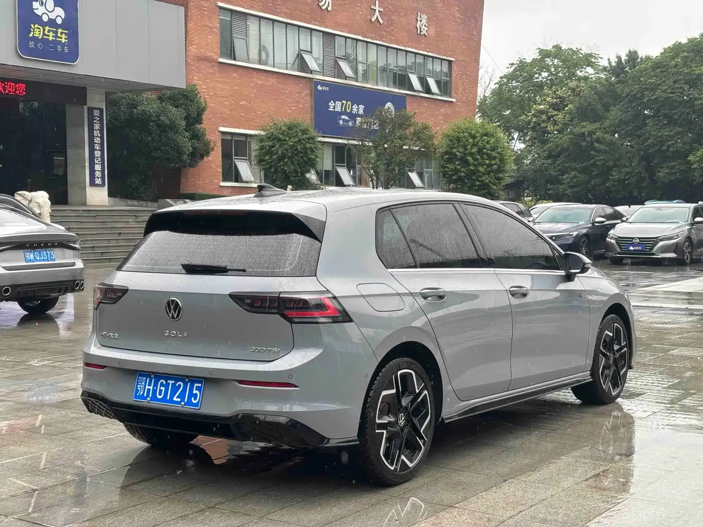 Volkswagen Golf 2025 Second Facelift 300TSI R-Line фото 12
