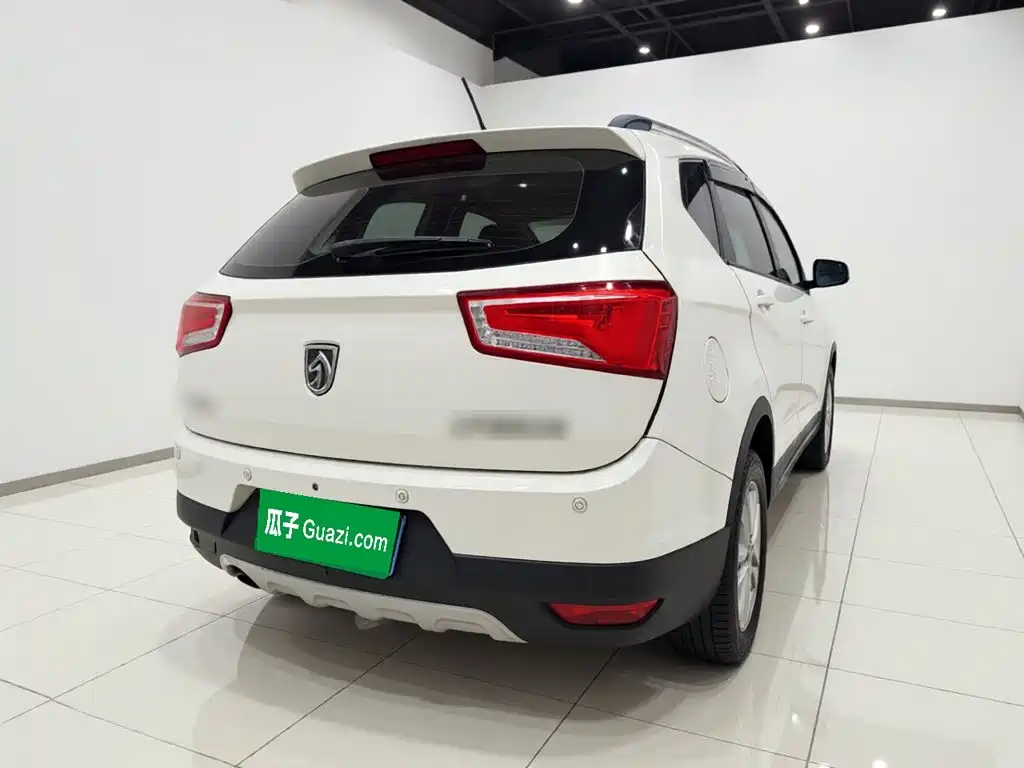 Baojun 560 2015 2015 1.8L Manual Comfort