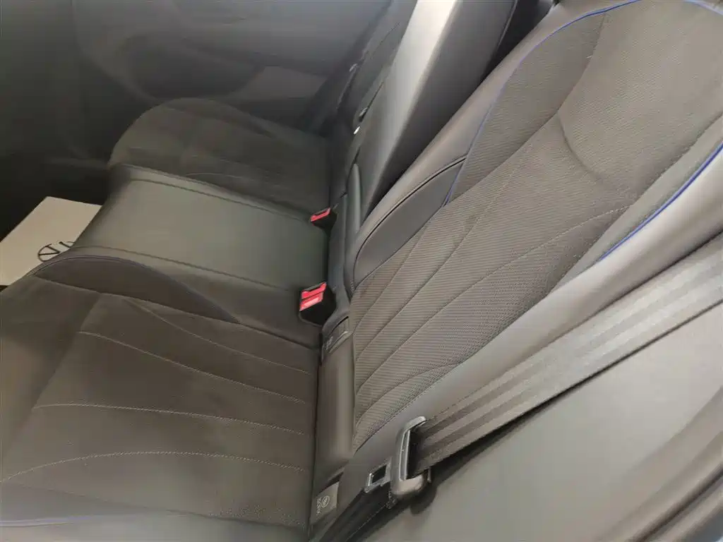 Volkswagen Tiguan L 2024 PRO 380TSI 4WD R-Line Premium Edition фото 17