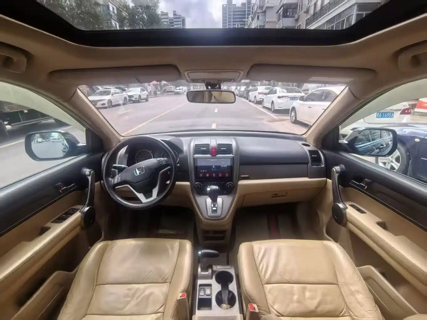 Фото 7 - Honda CR-V
