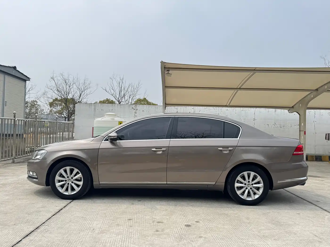 Volkswagen Magotan 2015 Facelift 1.8TSI Luxury фото 5