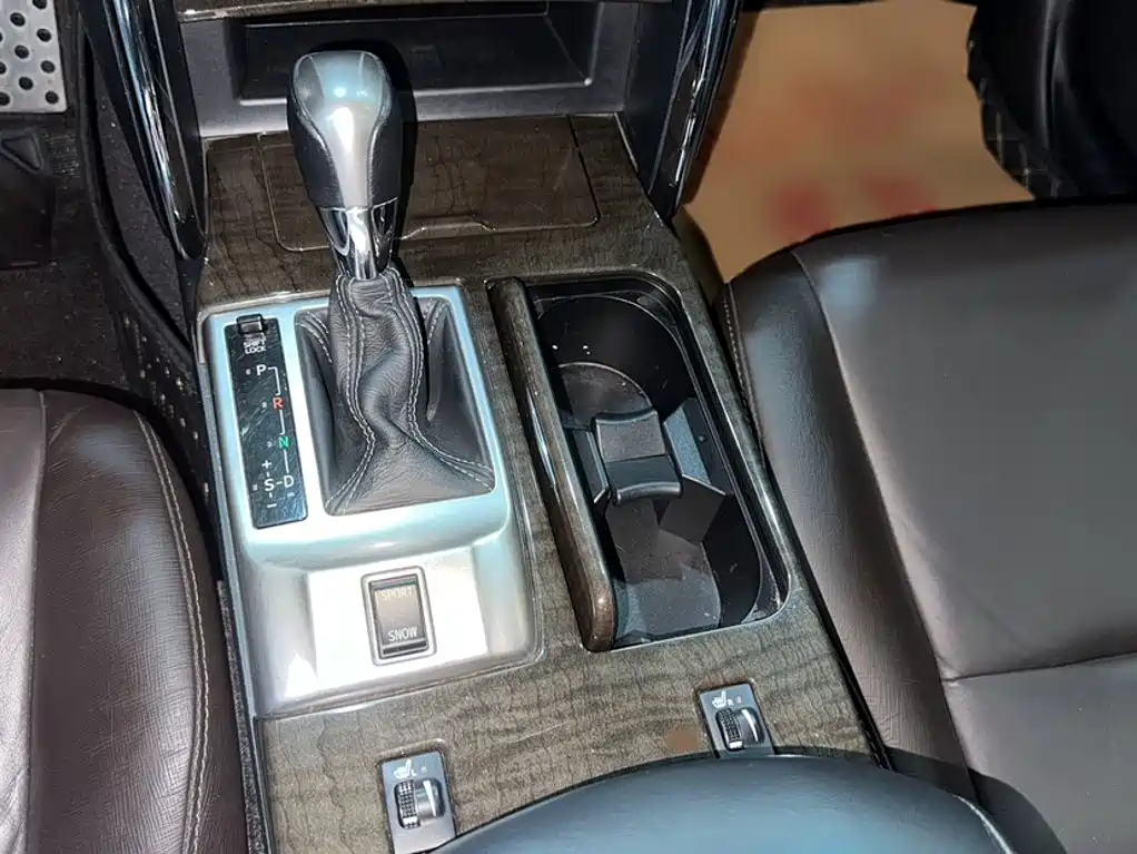 Toyota Reiz 2015 2013 2.5V Elite Edition