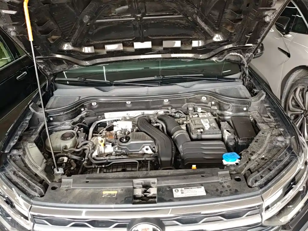 Volkswagen Tharu 2023 300TSI 2WD Bright Moon Edition фото 20