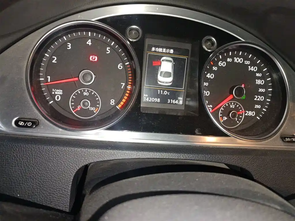 Volkswagen FAW-Volkswagen CC 2018 1.8TSI Luxury фото 5