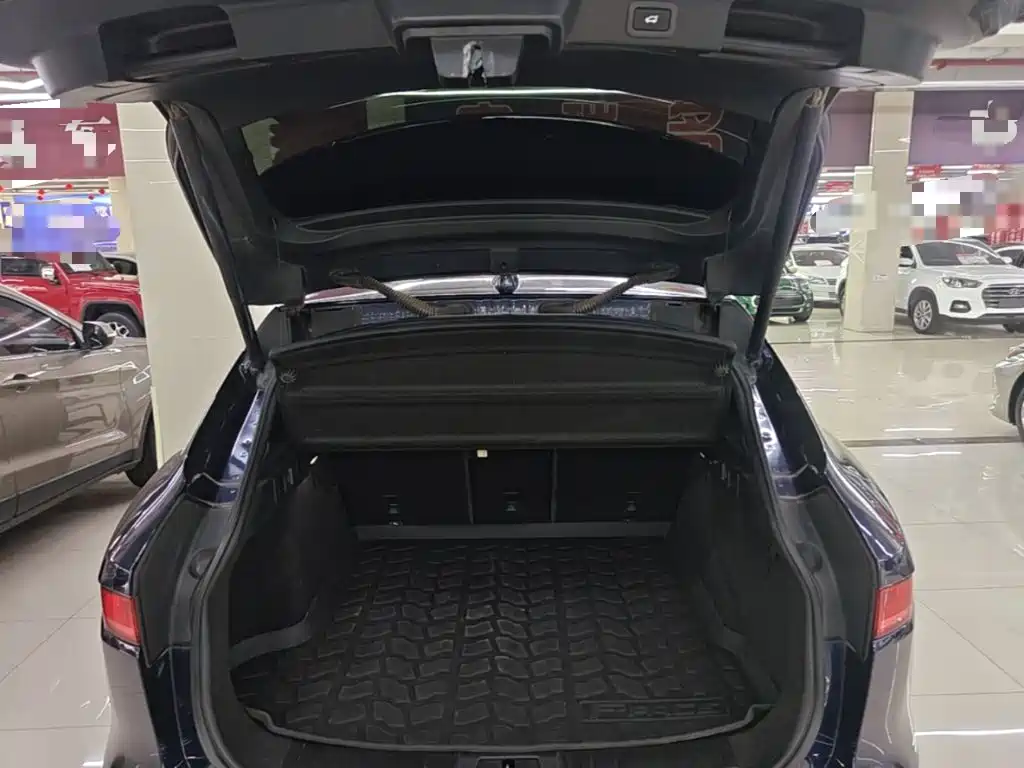 Jaguar F-PACE 2017 2016 2.0T FWD R-Sport Edition