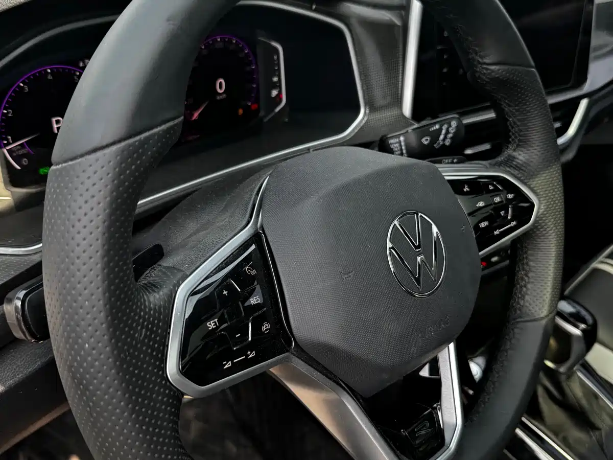 Volkswagen T-ROC 2023 300TSI DSG 2WD Dawn Edition фото 12