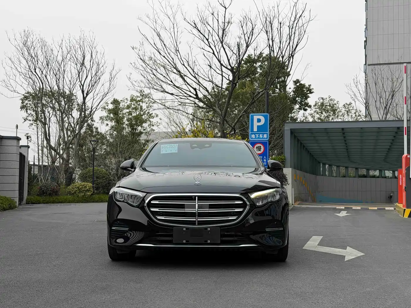 Mercedes-Benz E-Class 2025 E 300 L Luxury фото 2