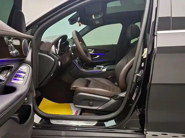 Mercedes-Benz GLC 2018 GLC 260 4MATIC Luxury фото 7