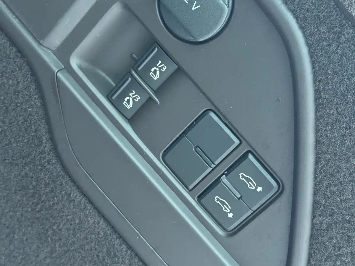 Volkswagen Touareg 2017 3.0TSI Explorer Edition фото 15