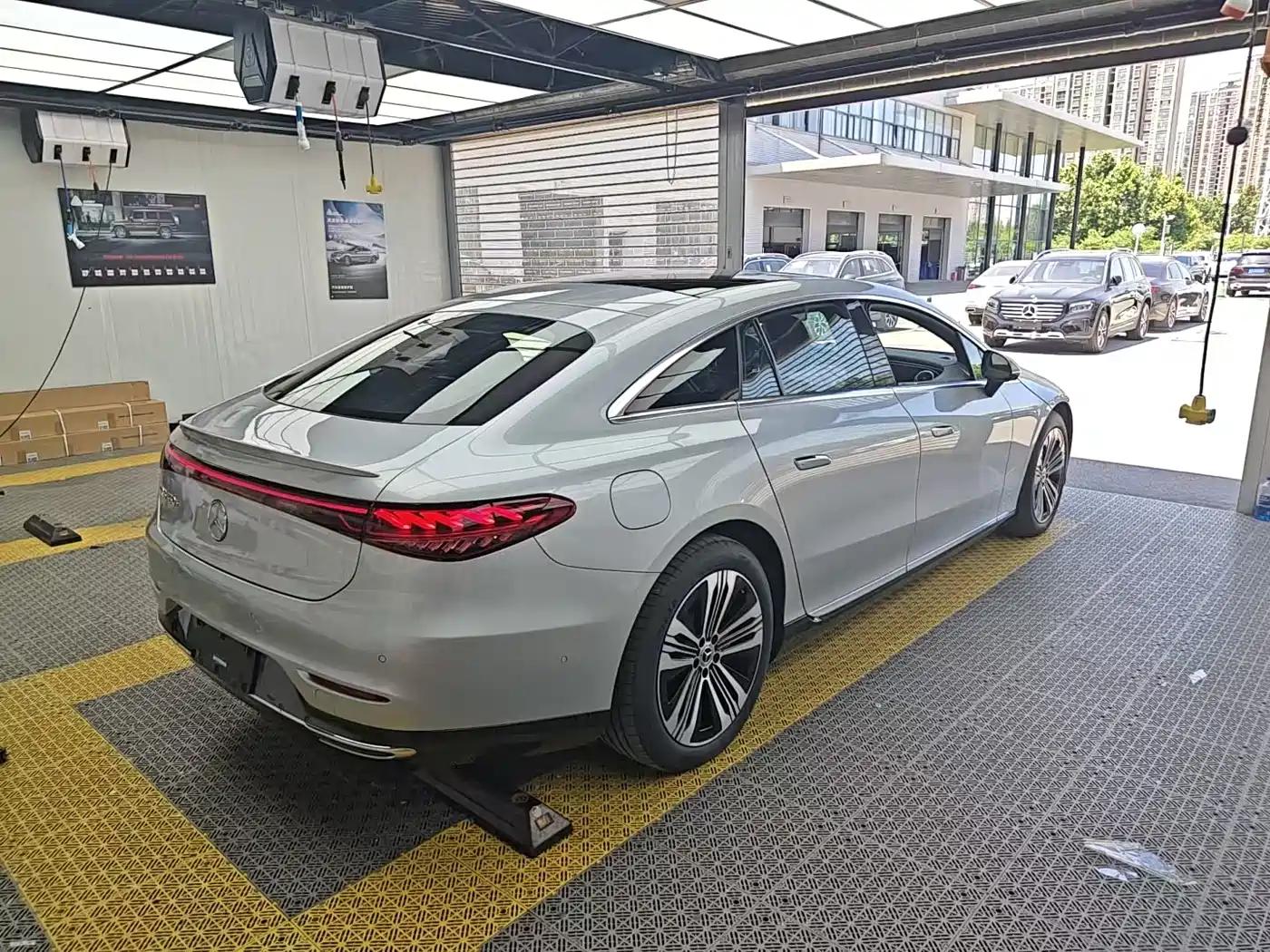 Mercedes-Benz EQS 2023 450+ Pioneer Edition фото 9