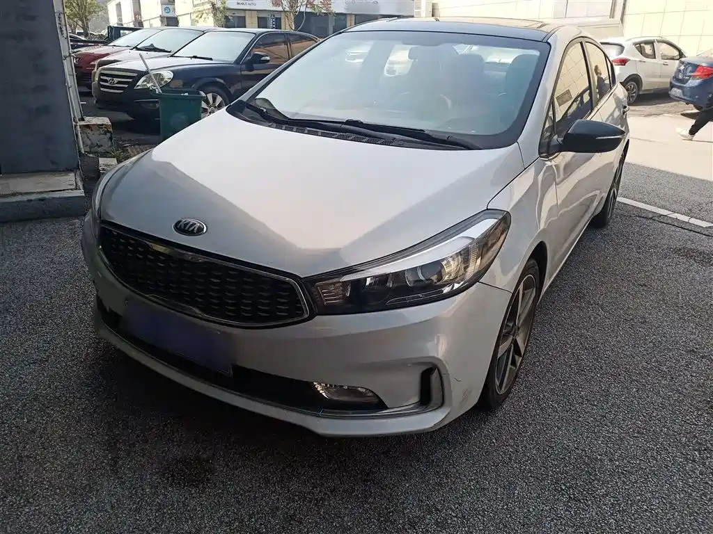 Kia K3 2017 1.6L Automatic 15th Anniversary Special GLS