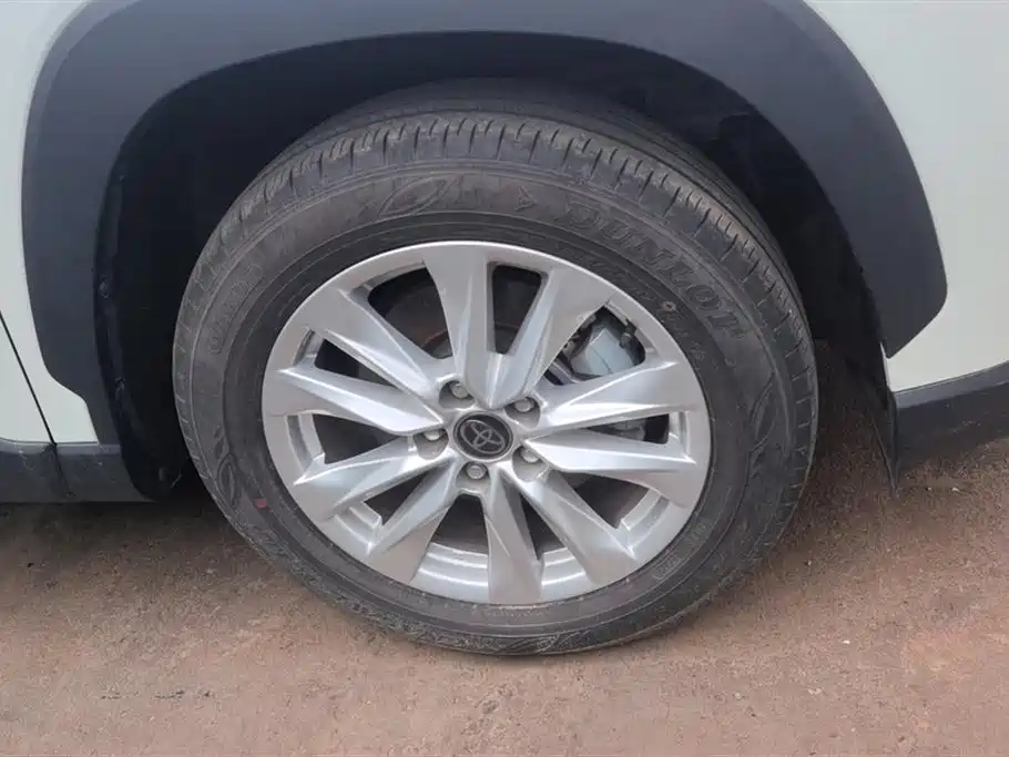 Toyota Corolla Cross 2024 Model 2.0L Pioneer Edition фото 6