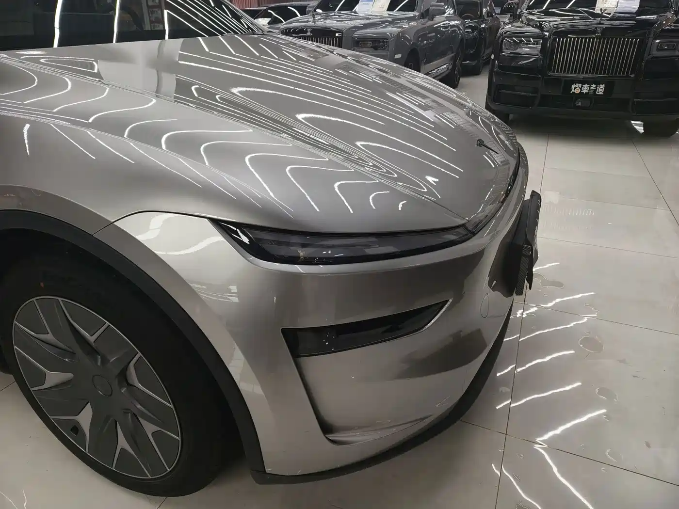 Tesla Model Y L 2026 2025 Facelift Long Range AWD