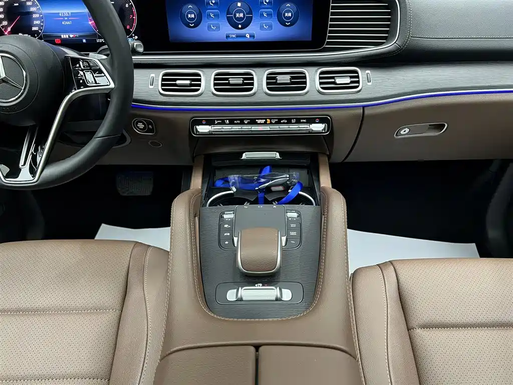 Mercedes-Benz GLE 2024 GLE 450 4MATIC Luxury фото 28