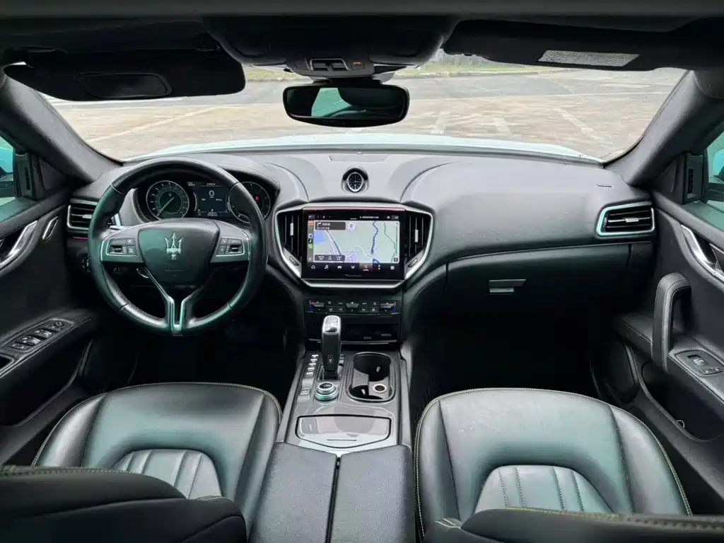 Фото 3 - Maserati Ghibli