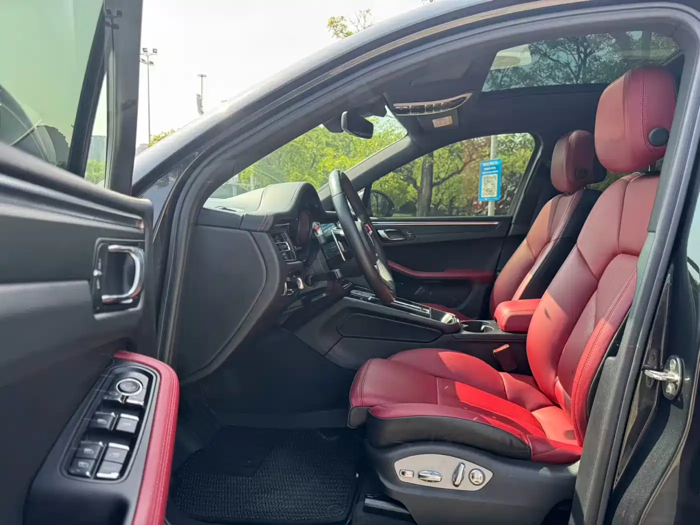 Porsche Macan 2022 Macan 2.0T фото 3