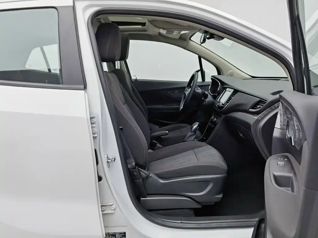 Фото 23 - Buick Encore