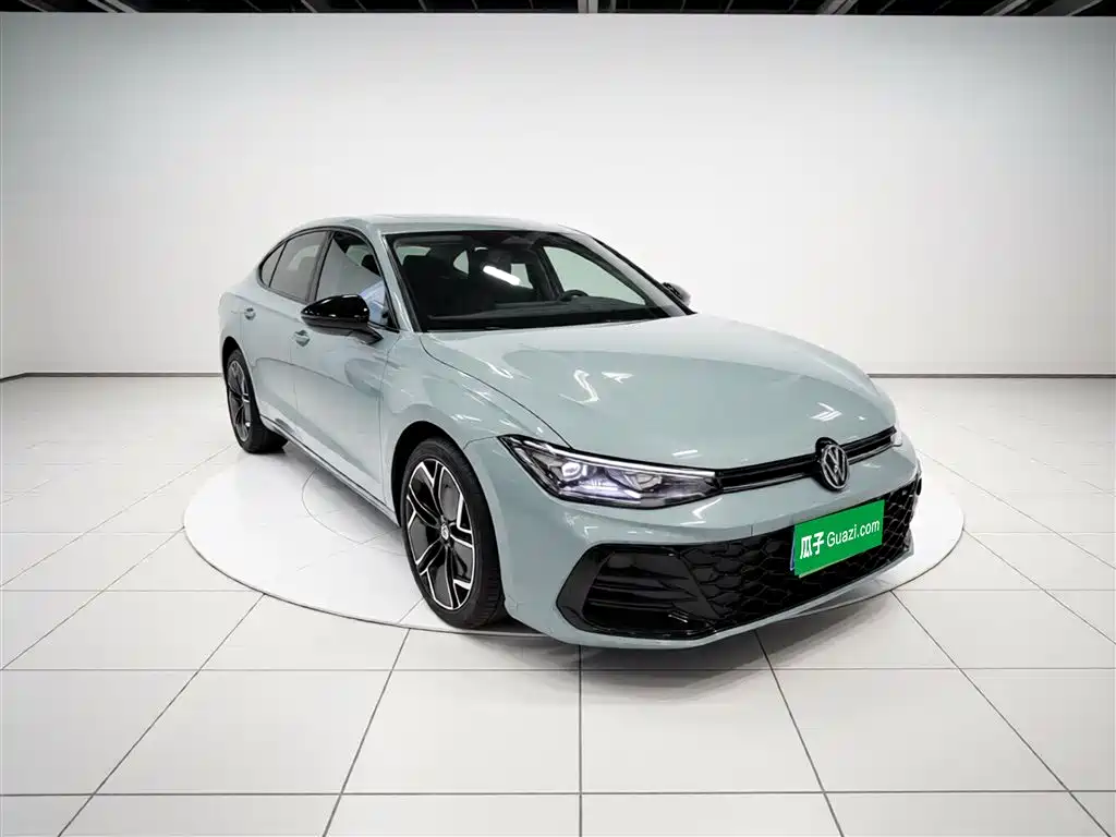 Volkswagen Passat 2025 Pro 380TSI Starlight Dragon Glory Edition фото 4
