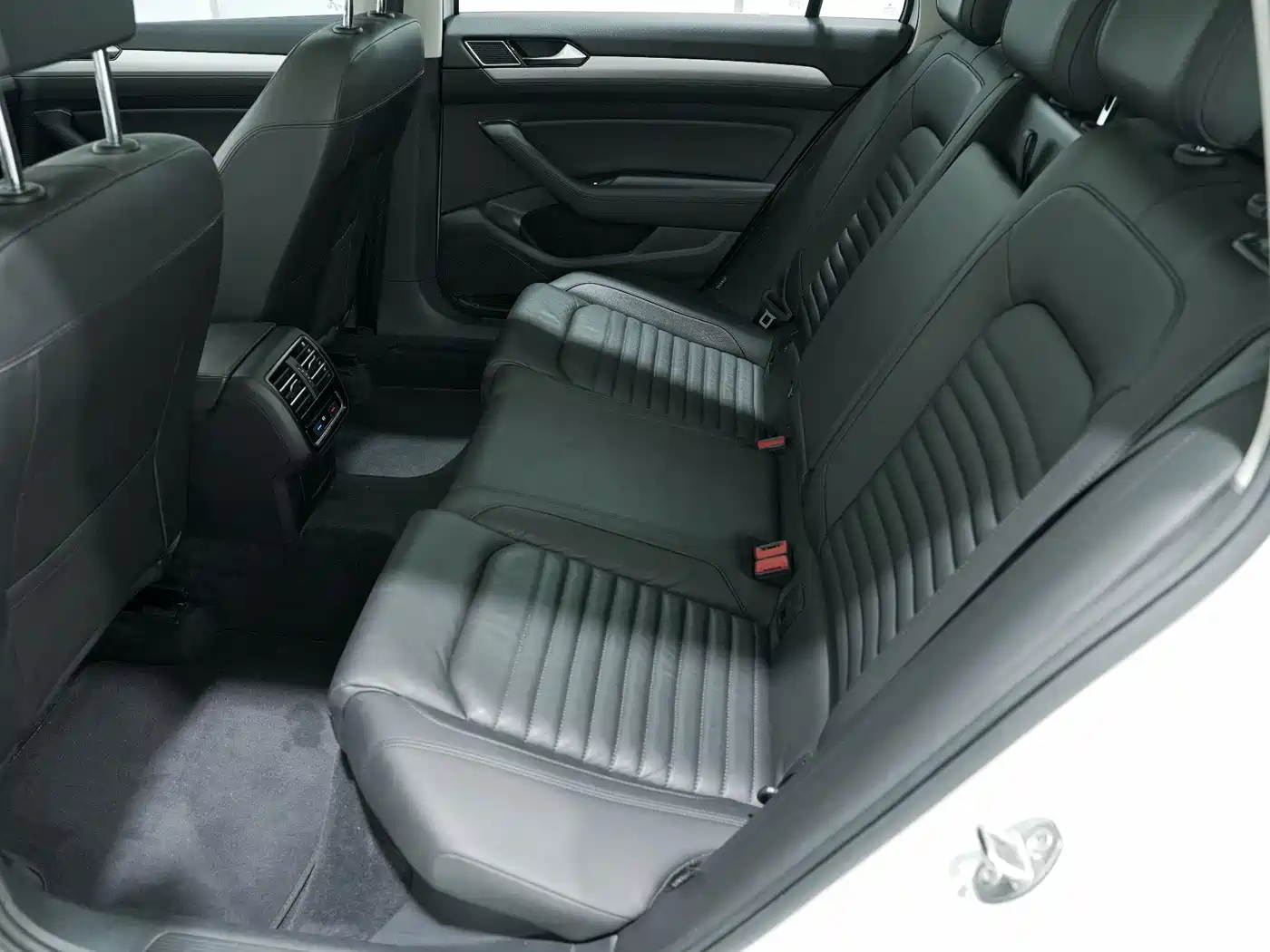 Volkswagen Weilan 2016 380TSI 2WD Comfort Edition фото 15