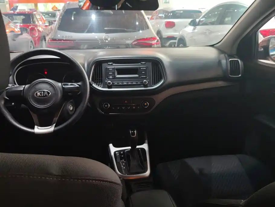 Kia KX3 Smart Run 2015 2015 1.6L Automatic 2WD GLS