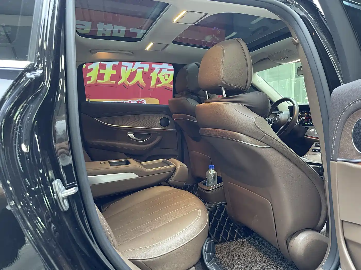 Mercedes-Benz E-Class New Energy 2022 E 350 e L Plug-in Hybrid Sedan фото 12