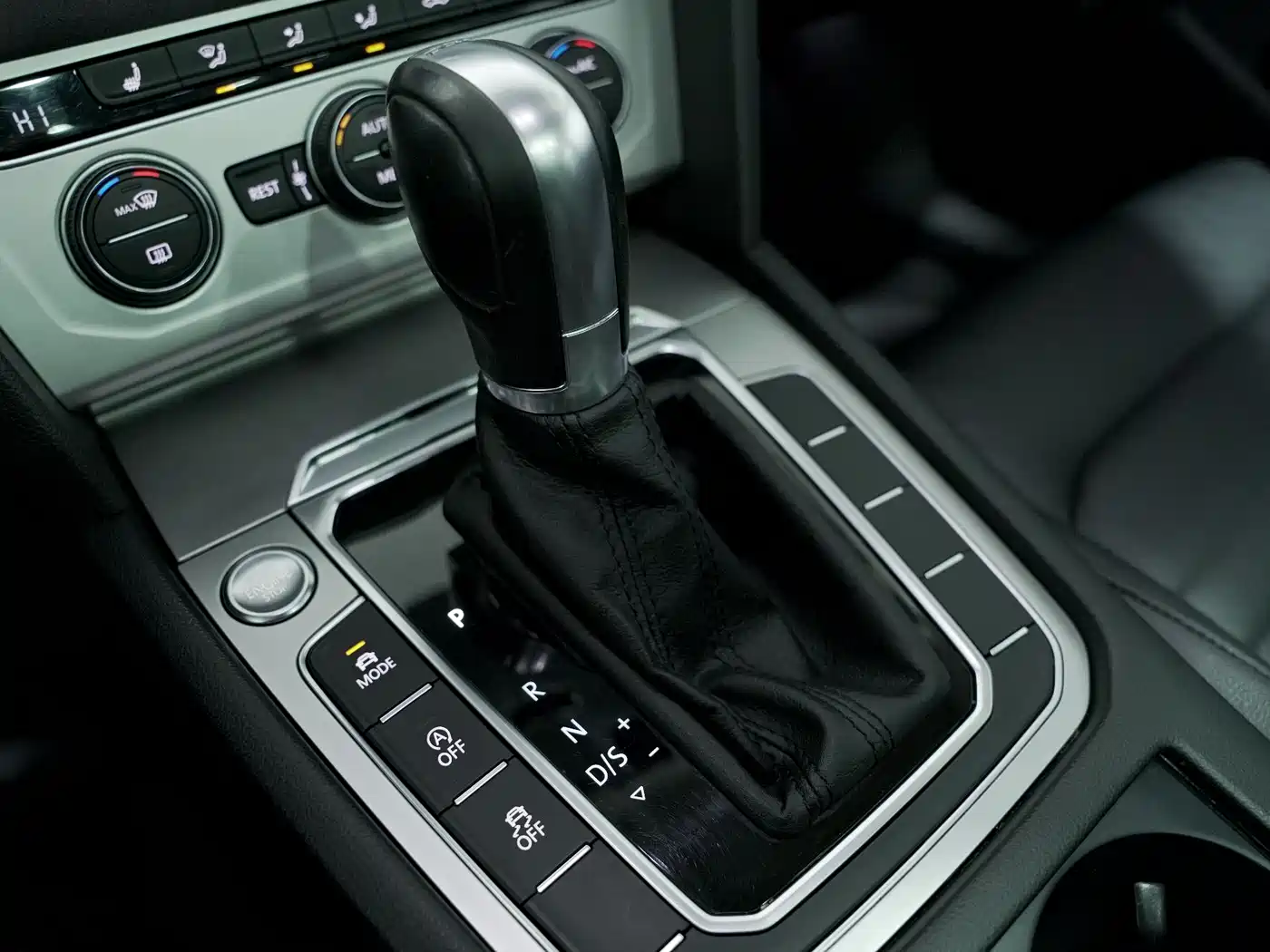 Volkswagen Weilan 2016 380TSI 2WD Comfort Edition фото 7