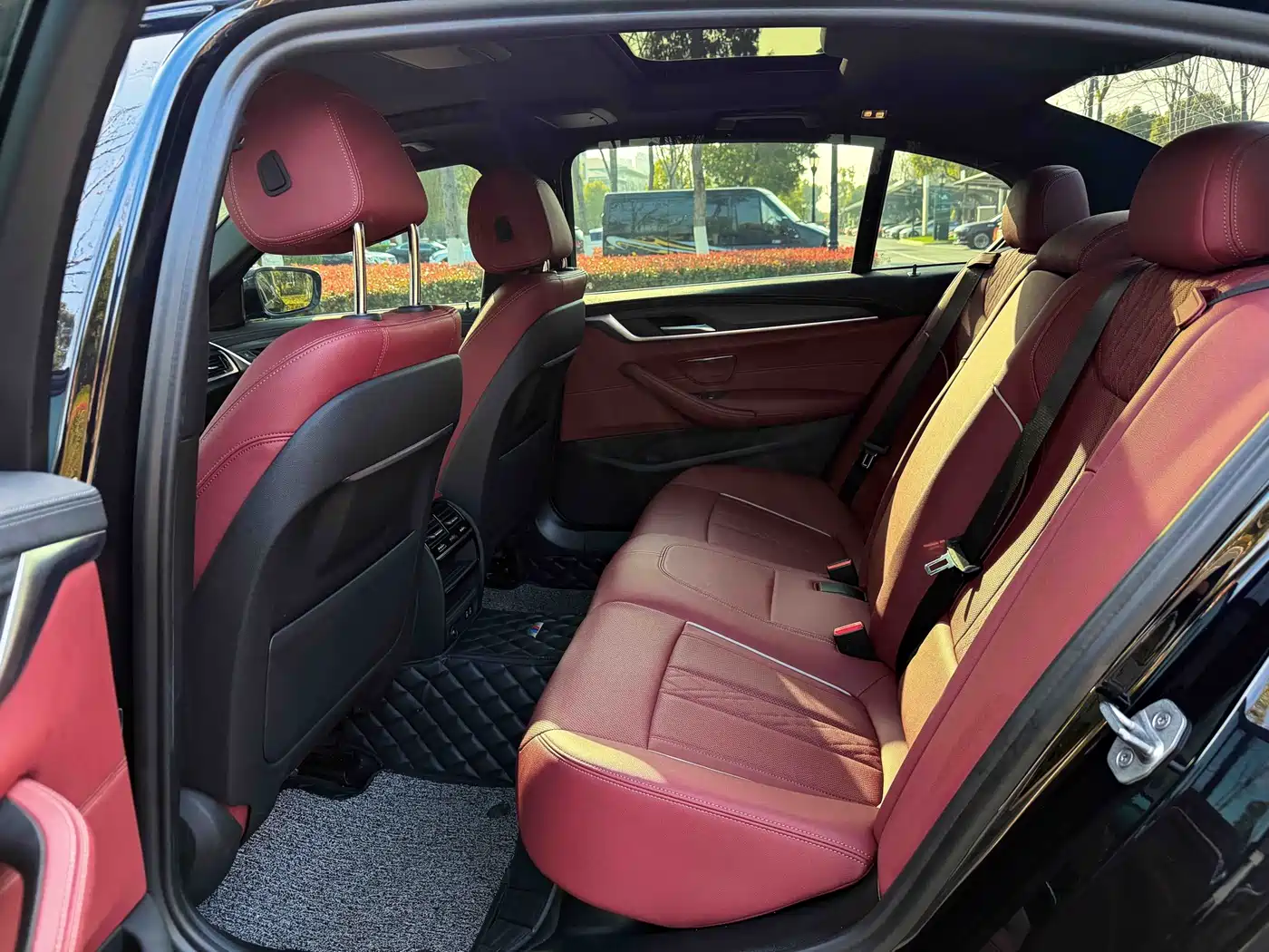 BMW 5 Series 2021 530Li Leading M Sport Package фото 10