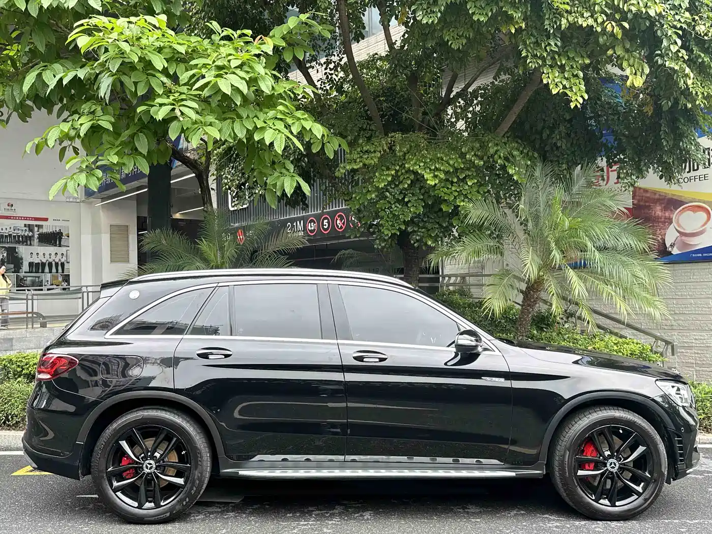 Mercedes-Benz GLC 2021 GLC 300 L 4MATIC Sporty фото 8