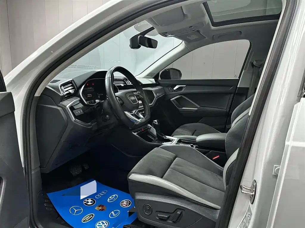 Audi Q3 2022 35 TFSI Fashion Dynamic фото 10