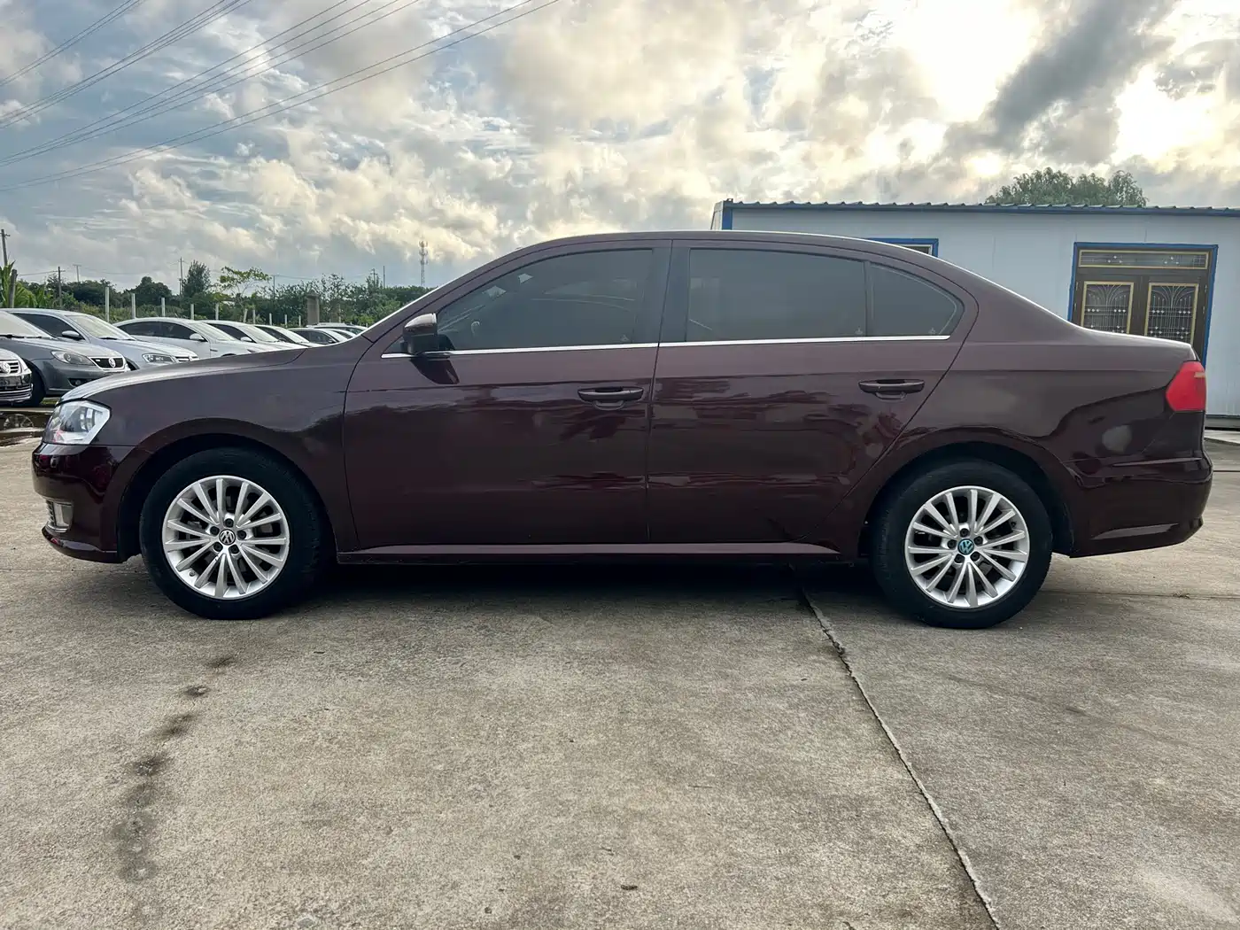 Volkswagen Lavida 2012 2013 1.6L Automatic Luxury Edition