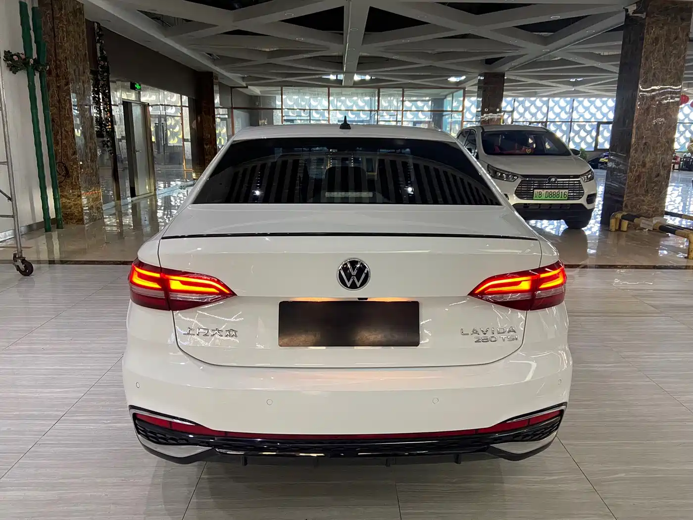 Volkswagen Lavida 2023 280TSI DSG Starlight Comfort Edition фото 5