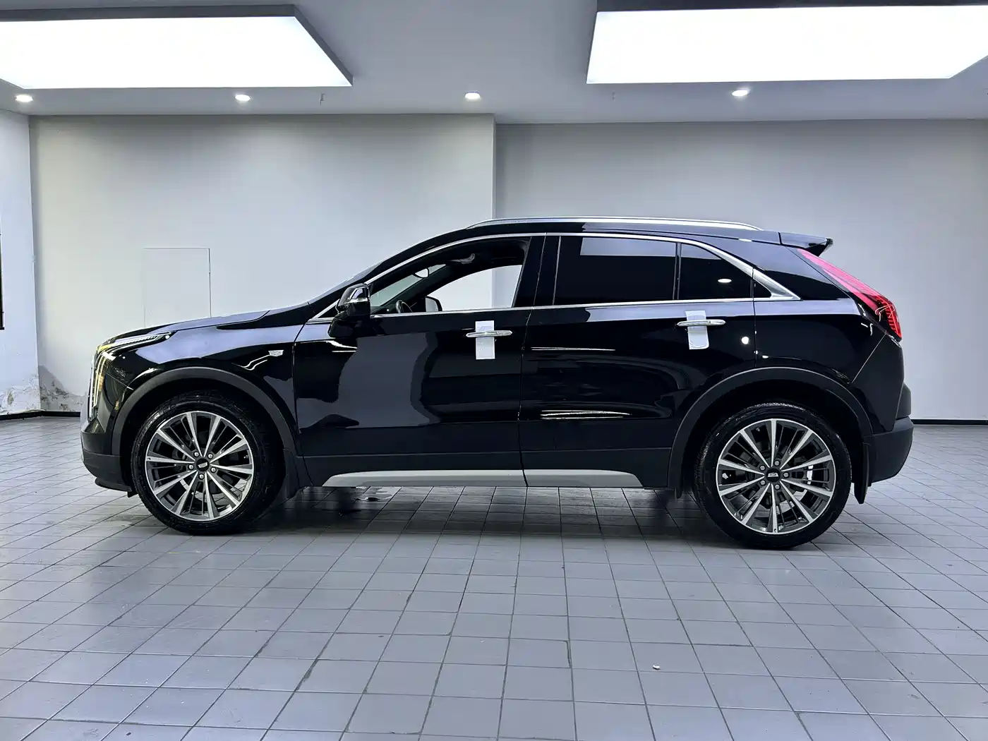 Cadillac XT4 2018 28T AWD Platinum Edition фото 4