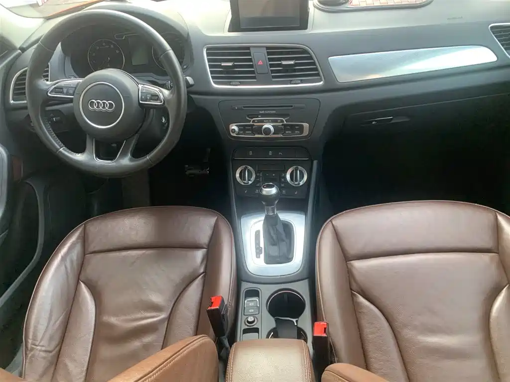 Audi Q3 2015 35 TFSI Comfort фото 6