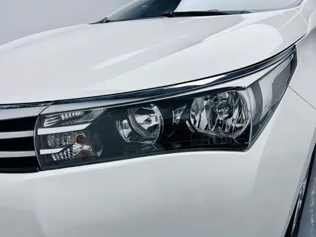 Toyota Corolla 2014 1.6L CVT GL фото 17