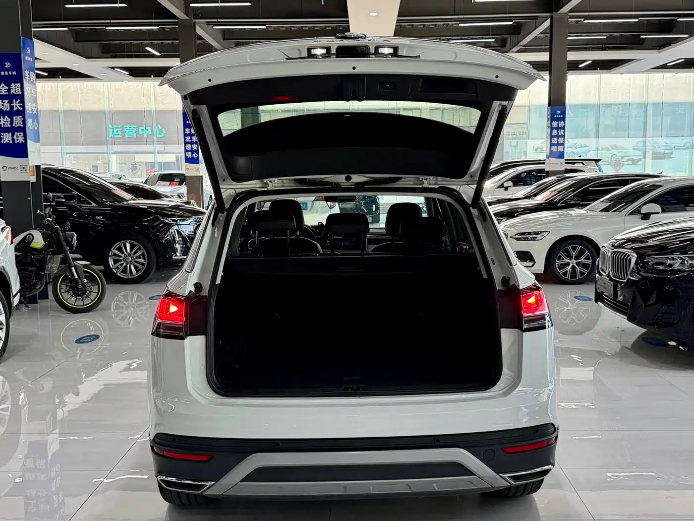 Volkswagen Tayron 2023 280TSI 2WD Luxury Plus Advanced Edition фото 12