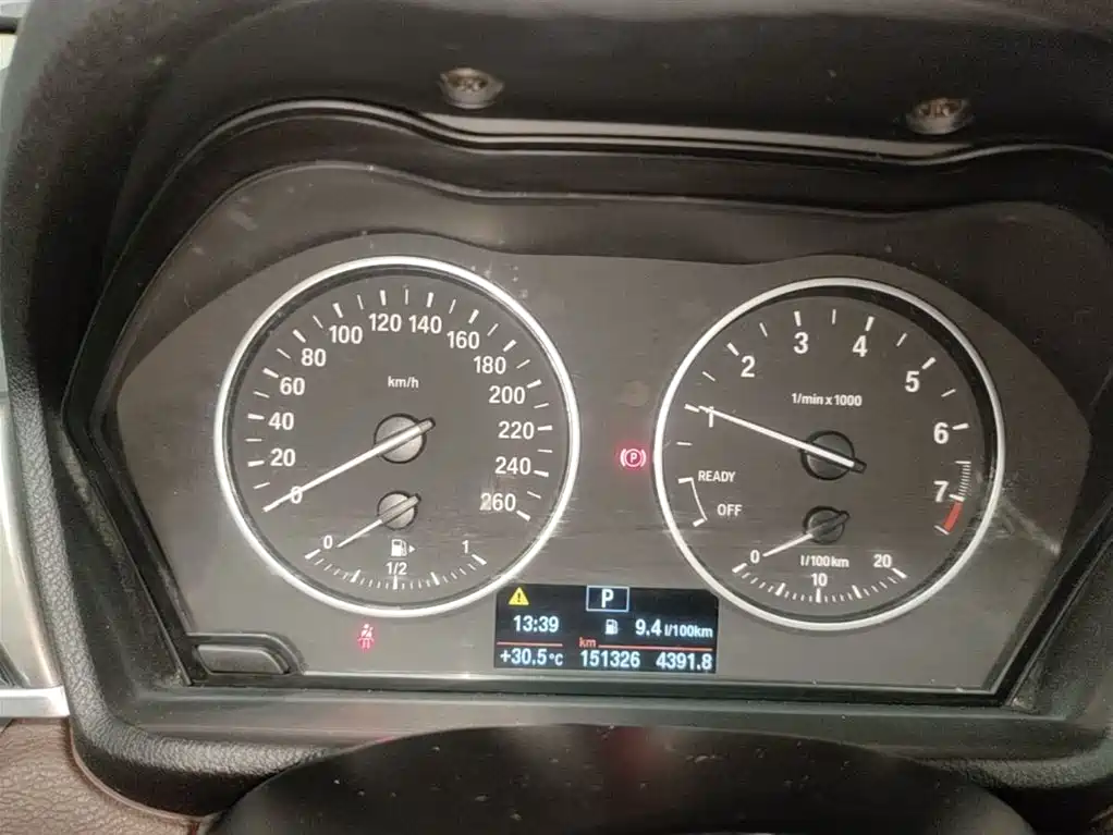 BMW X1 2016 sDrive18Li Luxury Model фото 12