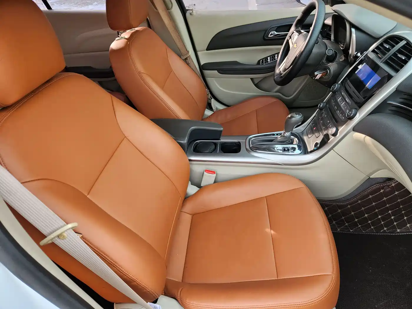 Chevrolet Malibu 2014 2.0L Automatic Comfort фото 13