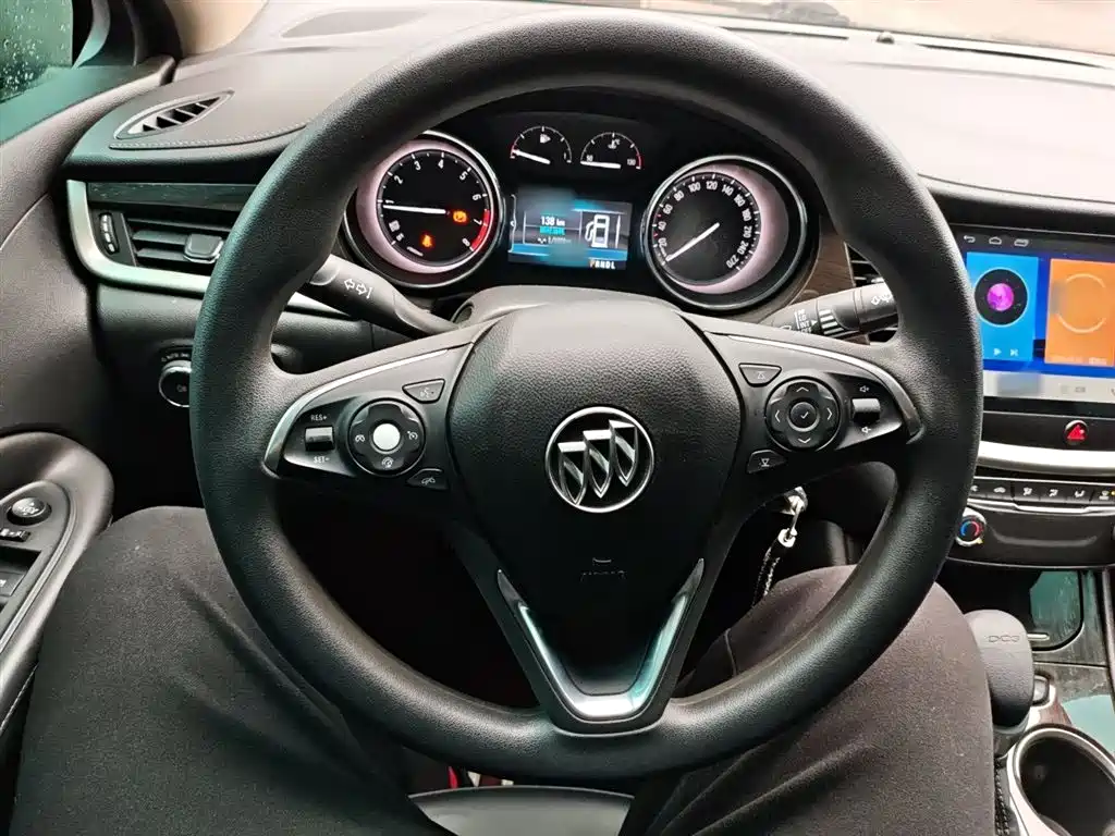 Buick Verano 2019 Sedan 20T Dual Clutch Leading фото 11