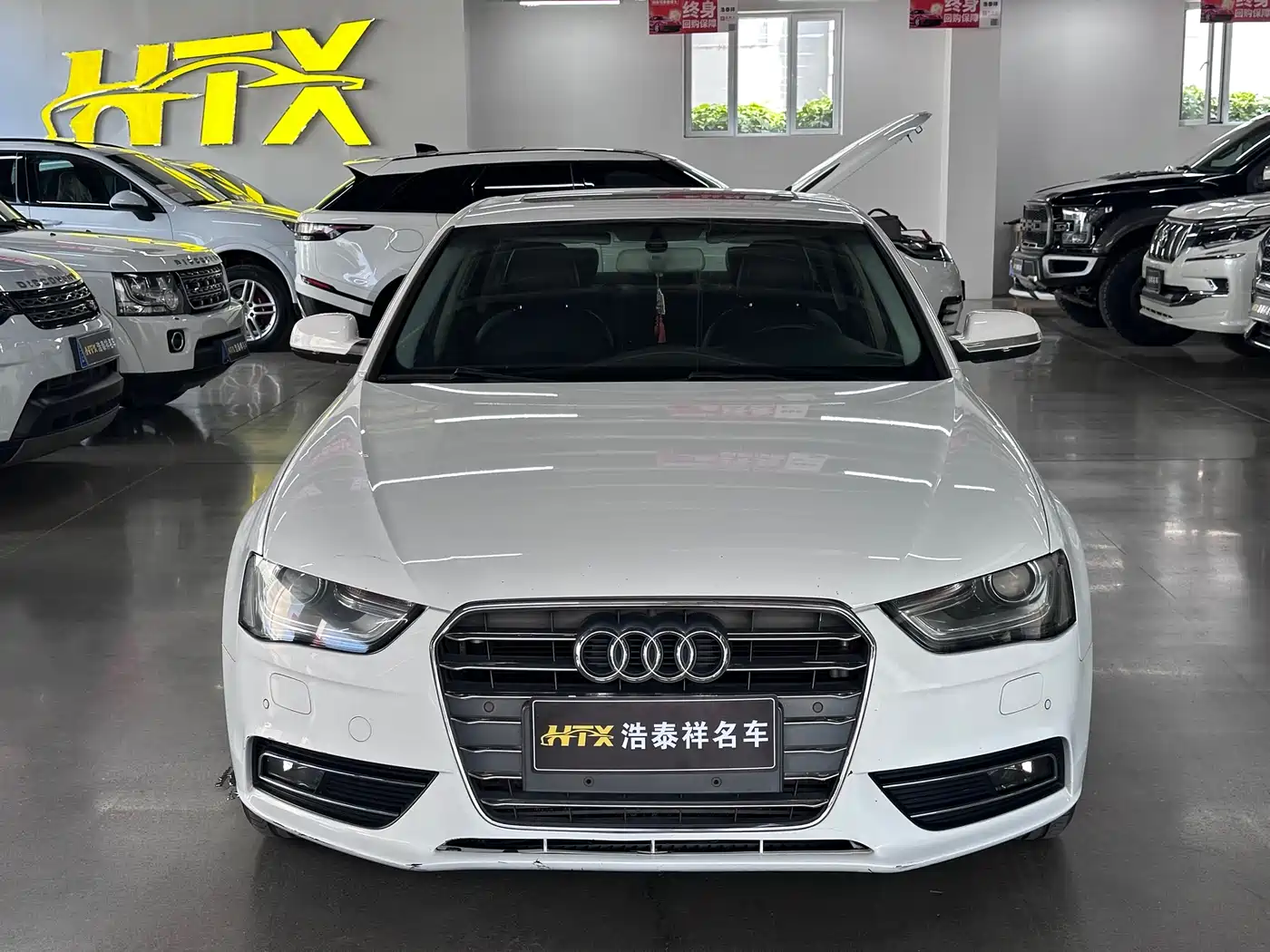 Audi A4L 2013 35 TFSI Automatic Comfort фото 2