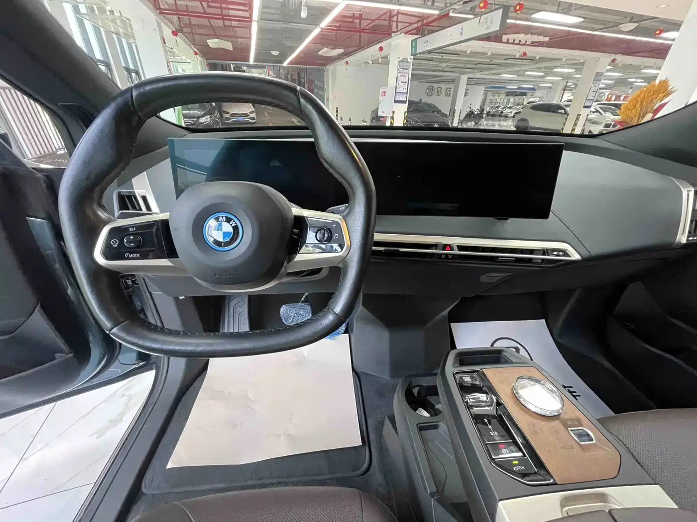 BMW iX 2023 2022 xDrive40